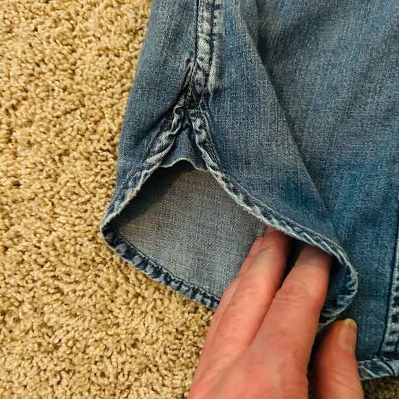 *Like New* J.Crew Woman’s Classic “Western Pearl Snap” Indigo Blue Denim Shirt - Picture 12 of 16